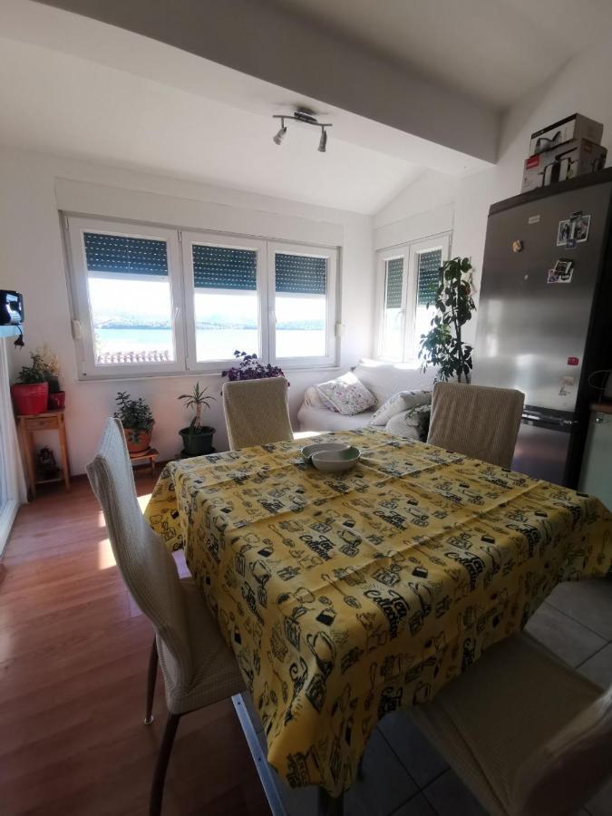 Apartments Luca Жаборич Экстерьер фото