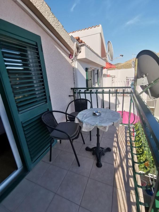 Apartments Luca Жаборич Экстерьер фото