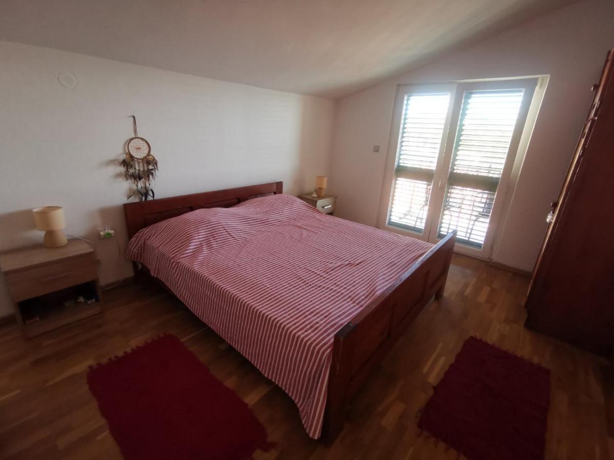 Apartments Luca Жаборич Экстерьер фото