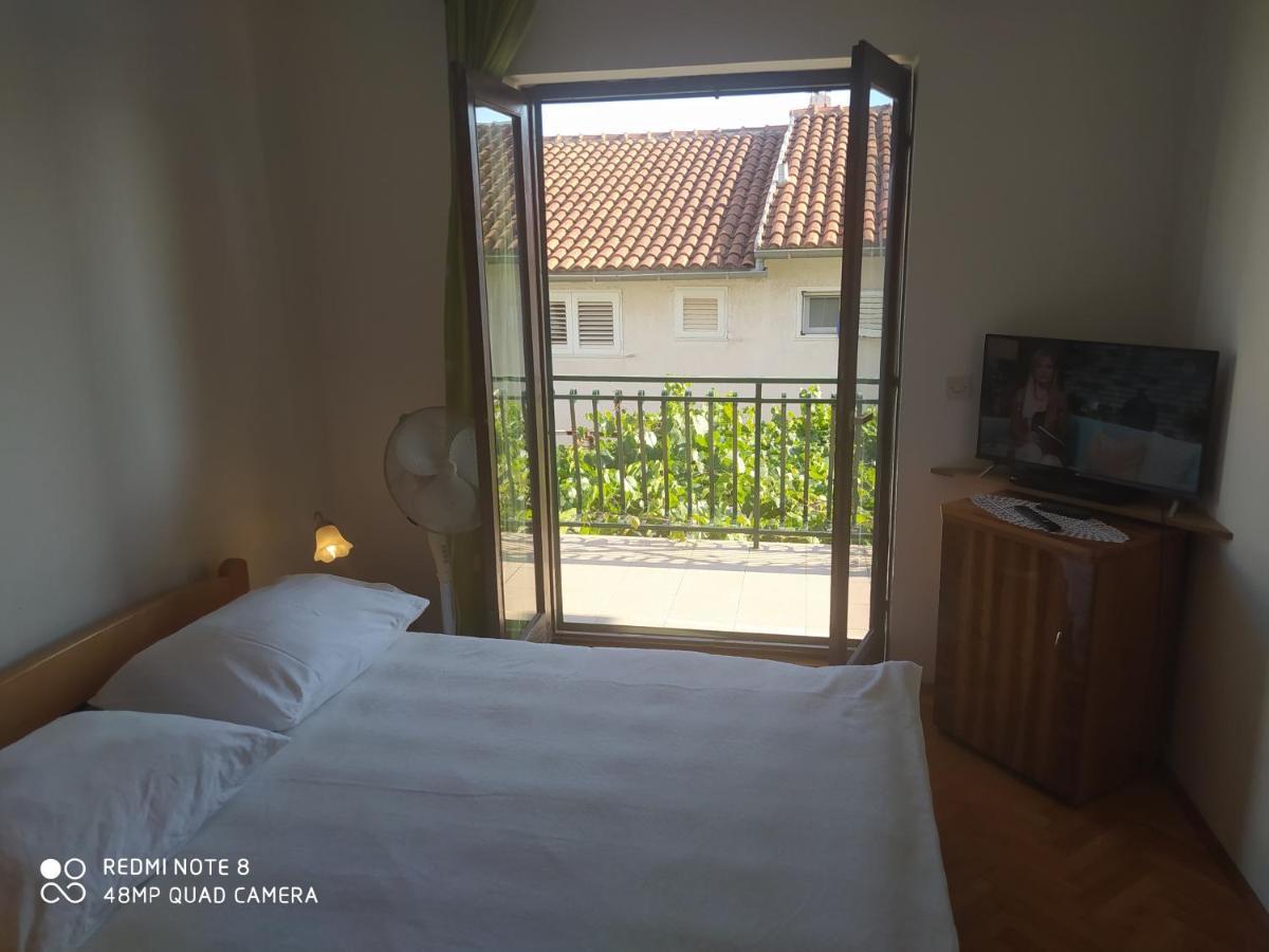 Apartments Luca Жаборич Экстерьер фото